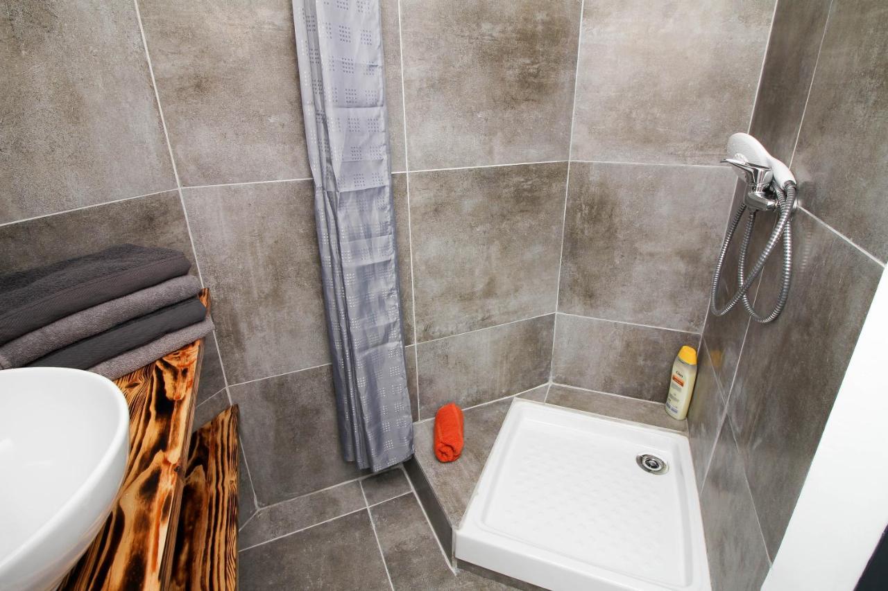 Charmant T2 En Coeur De Ville - 2 Lits + Lit Bebe - Wifi - Imprimante Каркасон Екстериор снимка